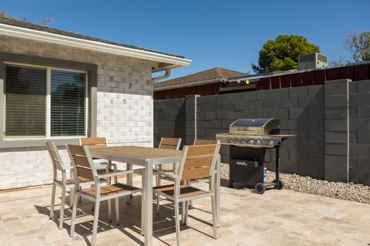 フェニックス Modern Arcadia Lite Oasis Pool Heater Bbqヴィラ エクステリア 写真