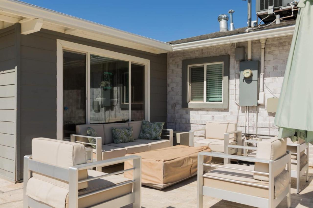 フェニックス Modern Arcadia Lite Oasis Pool Heater Bbqヴィラ エクステリア 写真